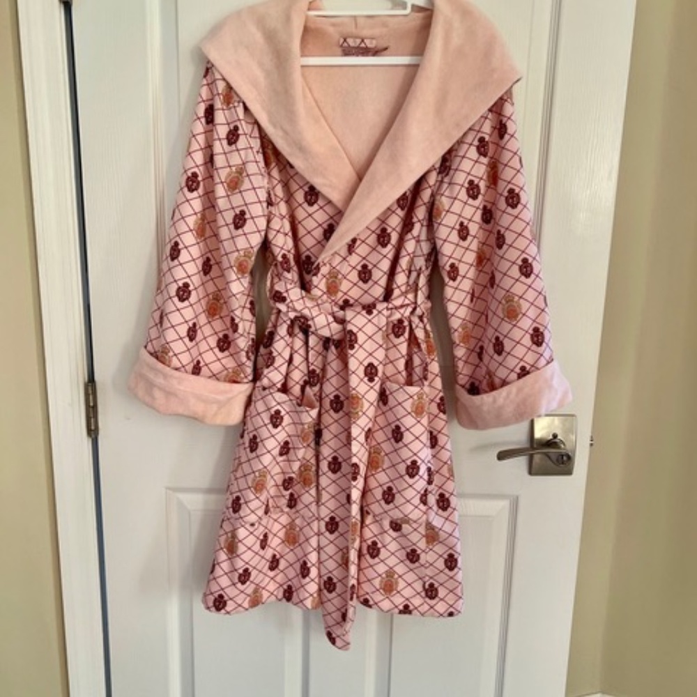 π Juicy Couture Spa Robe π - Picture 14 of 15